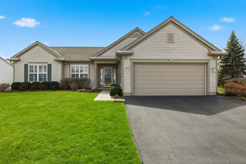 13547 Westridge Ct, Huntley, IL 60142
