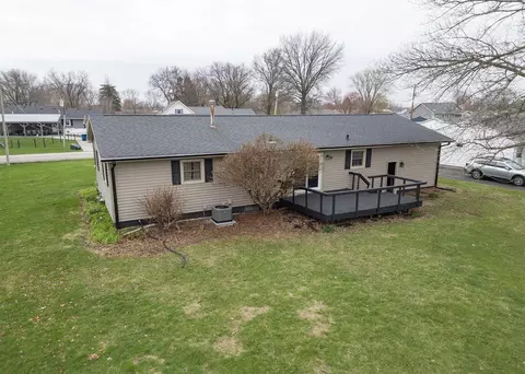 Exterior - 1109 14th Ave, Orion, IL 61273 photo 6 of 6