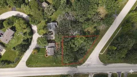 142 Castlewood Dr, Lemont, IL 60439