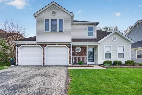 81 Washington Ave, Streamwood, IL 60107