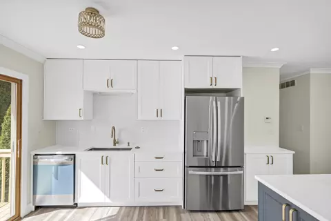 Kitchen - Undisclosed, Hoffman Estates, IL 60169 photo 4 of 5