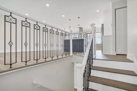 Entry Way - Undisclosed, Hoffman Estates, IL 60169 photo 1 of 1