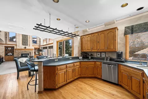 Kitchen - 1380 Prestwick, Itasca, IL 60143 photo 1 of 4