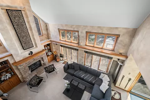 Living - 1380 Prestwick, Itasca, IL 60143 photo 4 of 7