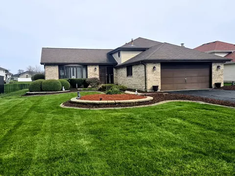 22709 Jamie Ct, Richton Park, IL 60471