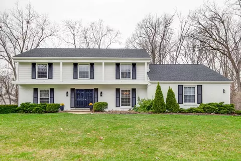 22 Brunswick Ln, Lincolnshire, IL 60069