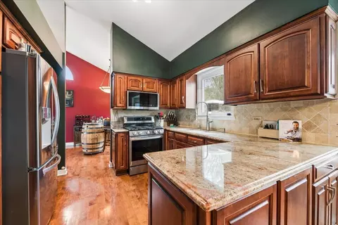 Kitchen - 1237 Churchill Rd, Bartlett, IL 60103 photo 2 of 4