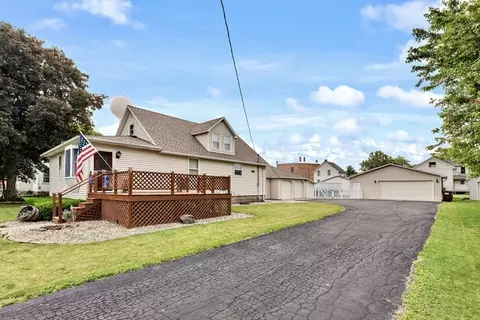 203 E Lake St, Ashkum, IL 60911