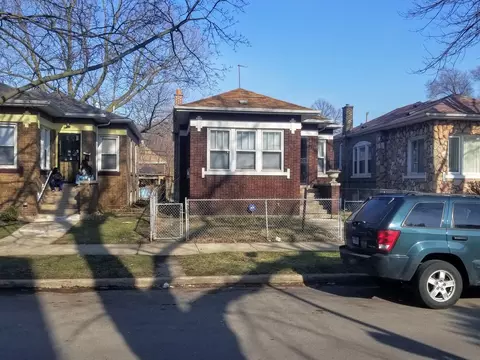7935 S Kingston Ave, Chicago, IL 60617