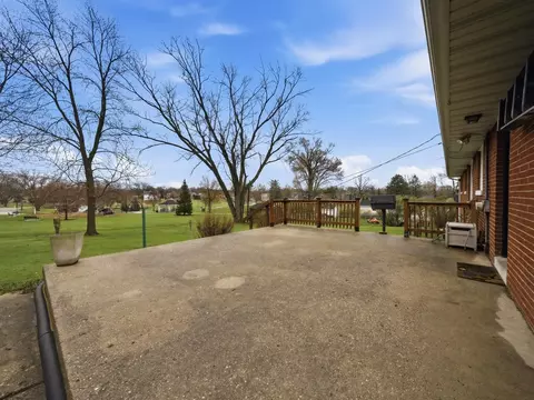 Exterior - 3718 Hillcrest Pl, Johnsburg, IL 60051 photo 2 of 5