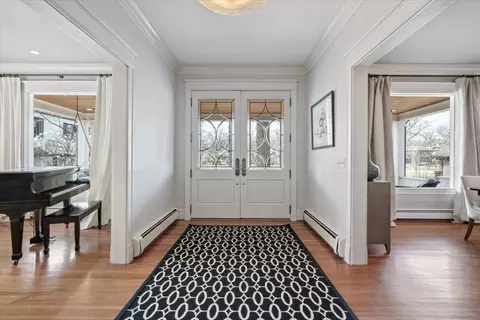 Entry Way - 915 Keystone Ave, River Forest, IL 60305 photo 2 of 5