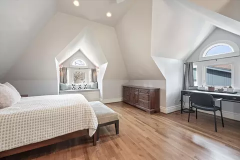 Bedroom - 915 Keystone Ave, River Forest, IL 60305 photo 1 of 7
