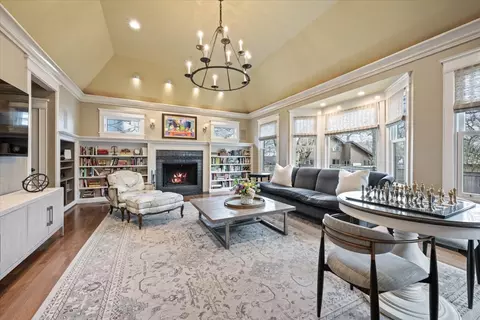 Living - 915 Keystone Ave, River Forest, IL 60305 photo 2 of 3