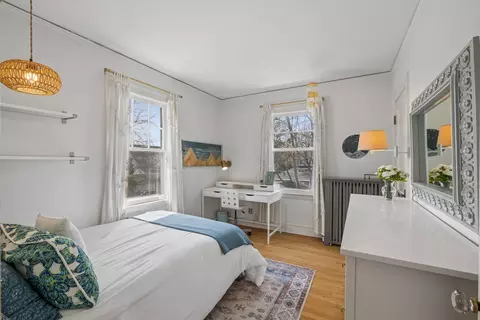 Bedroom - 2216 Forestview Rd, Evanston, IL 60201 photo 1 of 4