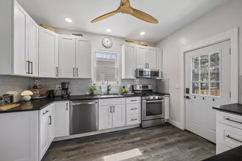 Kitchen - 2216 Forestview Rd, Evanston, IL 60201 photo 2 of 3