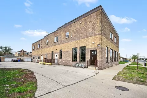 7228 39th St #2W, Lyons, IL 60534