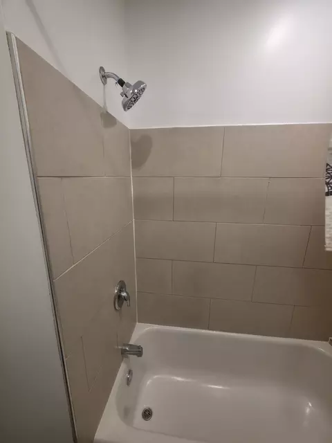 Bath - 1748 N Keystone Ave, Chicago, IL 60639 photo 6 of 6