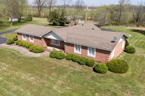 1090 Old Route 146 Loop Loop, Vienna, IL 62995