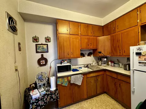 Kitchen - 119 E Superior St, Ottawa, IL 61350 photo 3 of 5