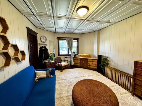 Living - 119 E Superior St, Ottawa, IL 61350 photo 1 of 6