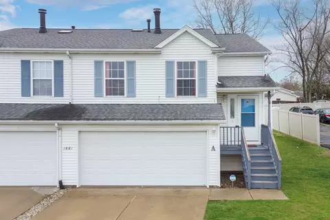 1801 Clearwater Ave #A, Bloomington, IL 61704