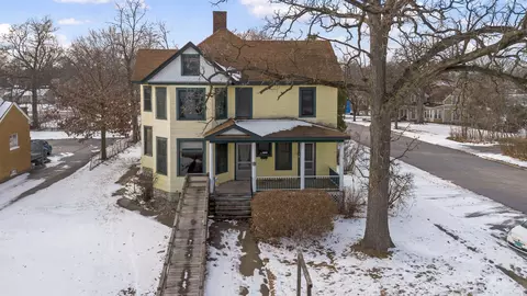 1322 Main St, Crete, IL 60417