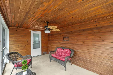 Exterior - 3103 15 Street A, Moline, IL 61265 photo 4 of 8