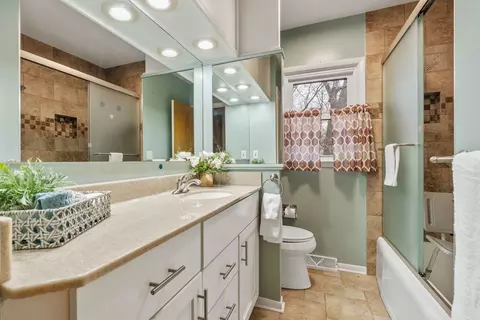 Bath - 3103 15 Street A, Moline, IL 61265 photo 1 of 2