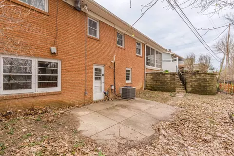 Exterior - 3103 15 Street A, Moline, IL 61265 photo 5 of 8