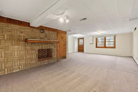 Living - 3103 15 Street A, Moline, IL 61265 photo 2 of 2