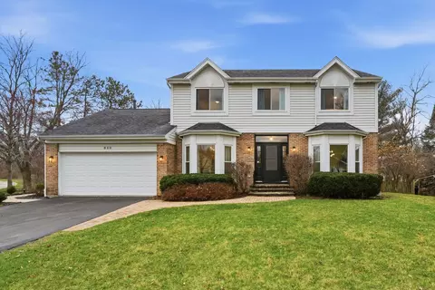 830 Longwood Dr, Algonquin, IL 60102