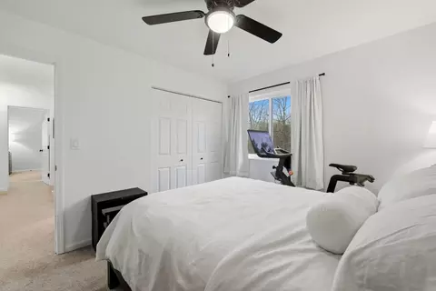 Bedroom - 830 Longwood Dr, Algonquin, IL 60102 photo 6 of 6