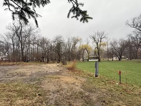 16-156 Woodhaven Lks, Sublette, IL 61367