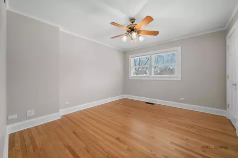 Bedroom - 405 Voltz Rd, Northbrook, IL 60062 photo 4 of 5