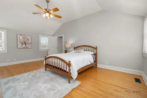 Bedroom - 405 Voltz Rd, Northbrook, IL 60062 photo 1 of 5