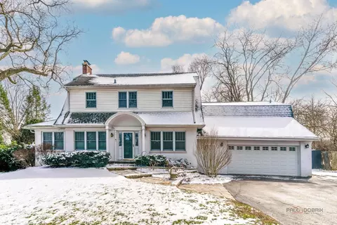 Exterior - 405 Voltz Rd, Northbrook, IL 60062 photo 2 of 10