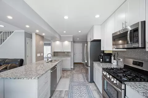 Kitchen - 437 Maple Dr, Wheeling, IL 60090 photo 3 of 3