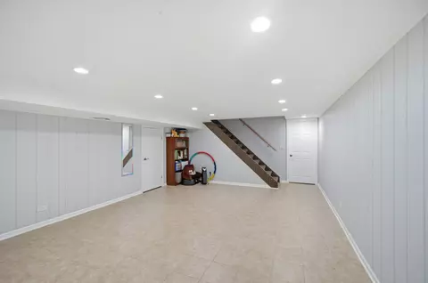 Other - 437 Maple Dr, Wheeling, IL 60090 photo 1 of 2