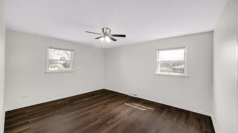 Bedroom - 17525 Maple Ave, Lansing, IL 60438 photo 4 of 6