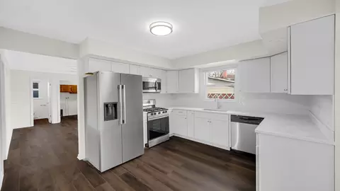 Kitchen - 17525 Maple Ave, Lansing, IL 60438 photo 1 of 1