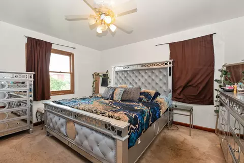 Bedroom - 928 E 153rd St, Phoenix, IL 60426 photo 3 of 3
