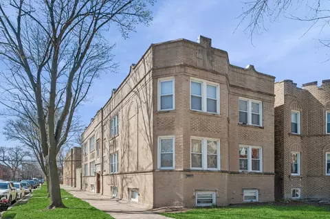 2440-42 W Ardmore Ave, Chicago, IL 60659