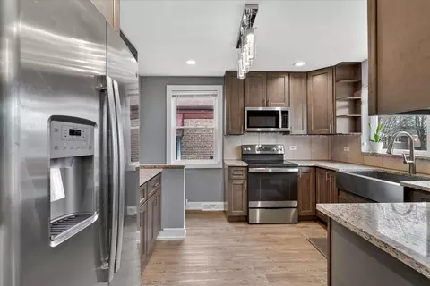Kitchen - 11038 S Eberhart Ave, Chicago, IL 60628 photo 1 of 6