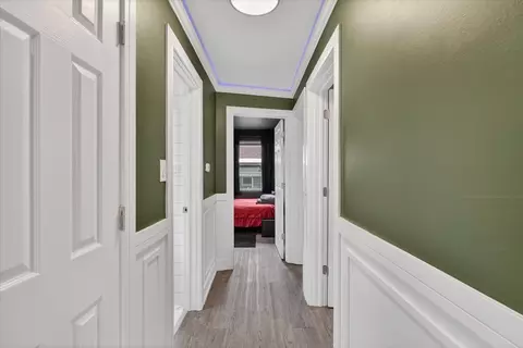 Entry Way - 11038 S Eberhart Ave, Chicago, IL 60628 photo 5 of 9