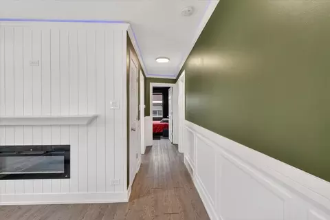 Entry Way - 11038 S Eberhart Ave, Chicago, IL 60628 photo 6 of 9