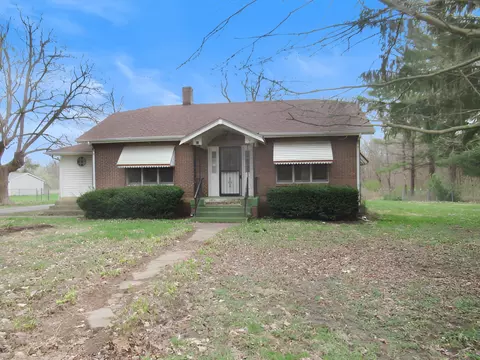 11 Dequimpal St, Westville, IL 61883