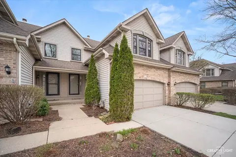 192 Benton Ln, Bloomingdale, IL 60108