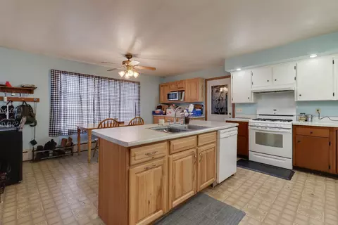 Kitchen - 107 E Gridley Rd, Gridley, IL 61744 photo 4 of 4