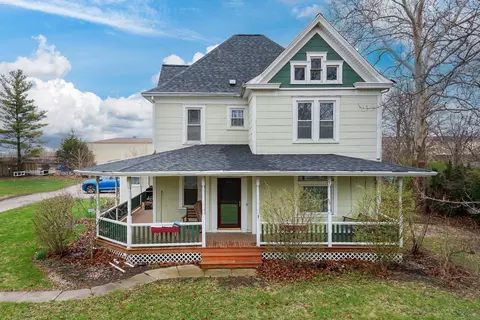 107 E Gridley Rd, Gridley, IL 61744