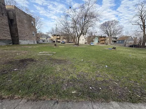 5734 S Carpenter St, Chicago, IL 60621